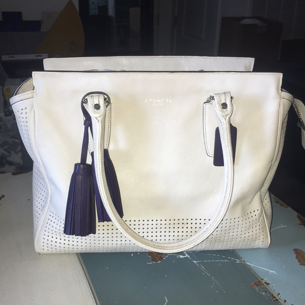 COACH White Leather Zipper Tote with Purple Tassel